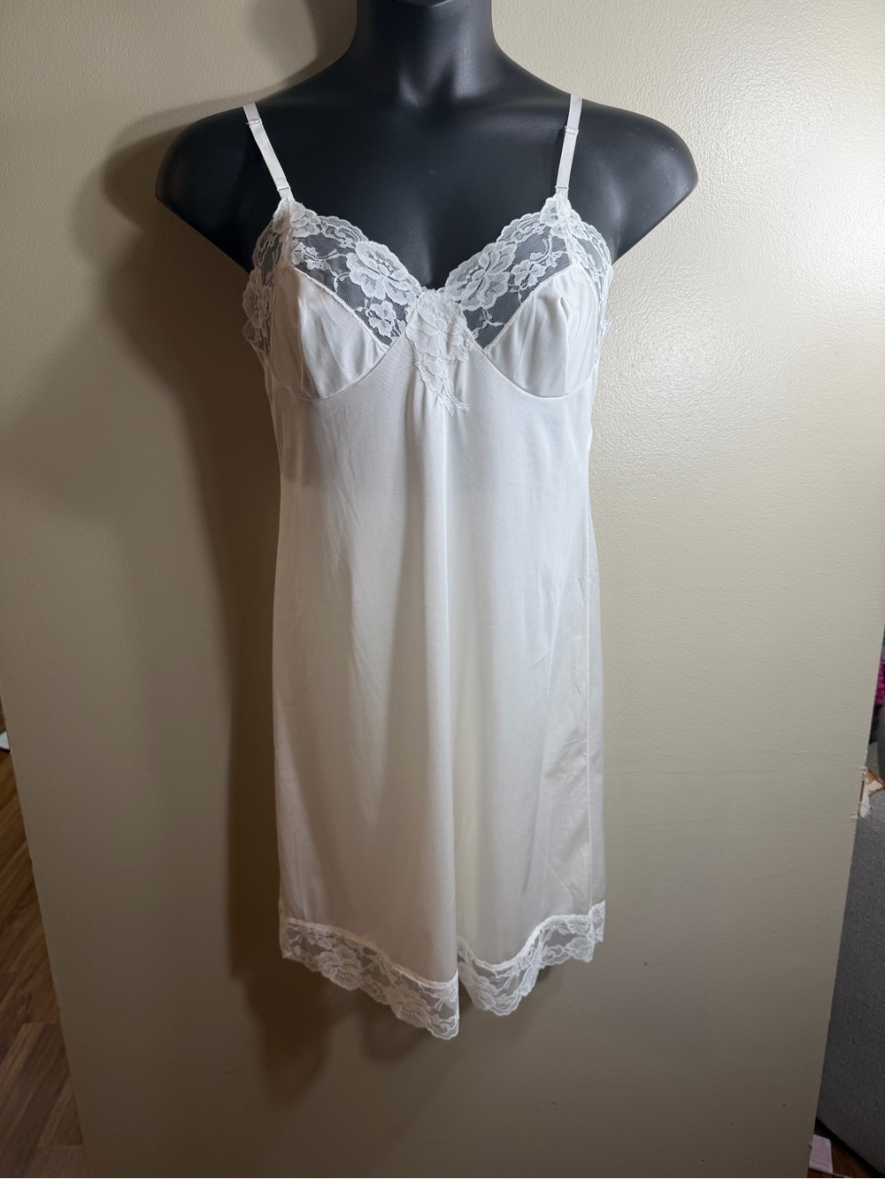 Vintage Kayser White Nylon Full Slip Lace Trim Size 36 Made in USA